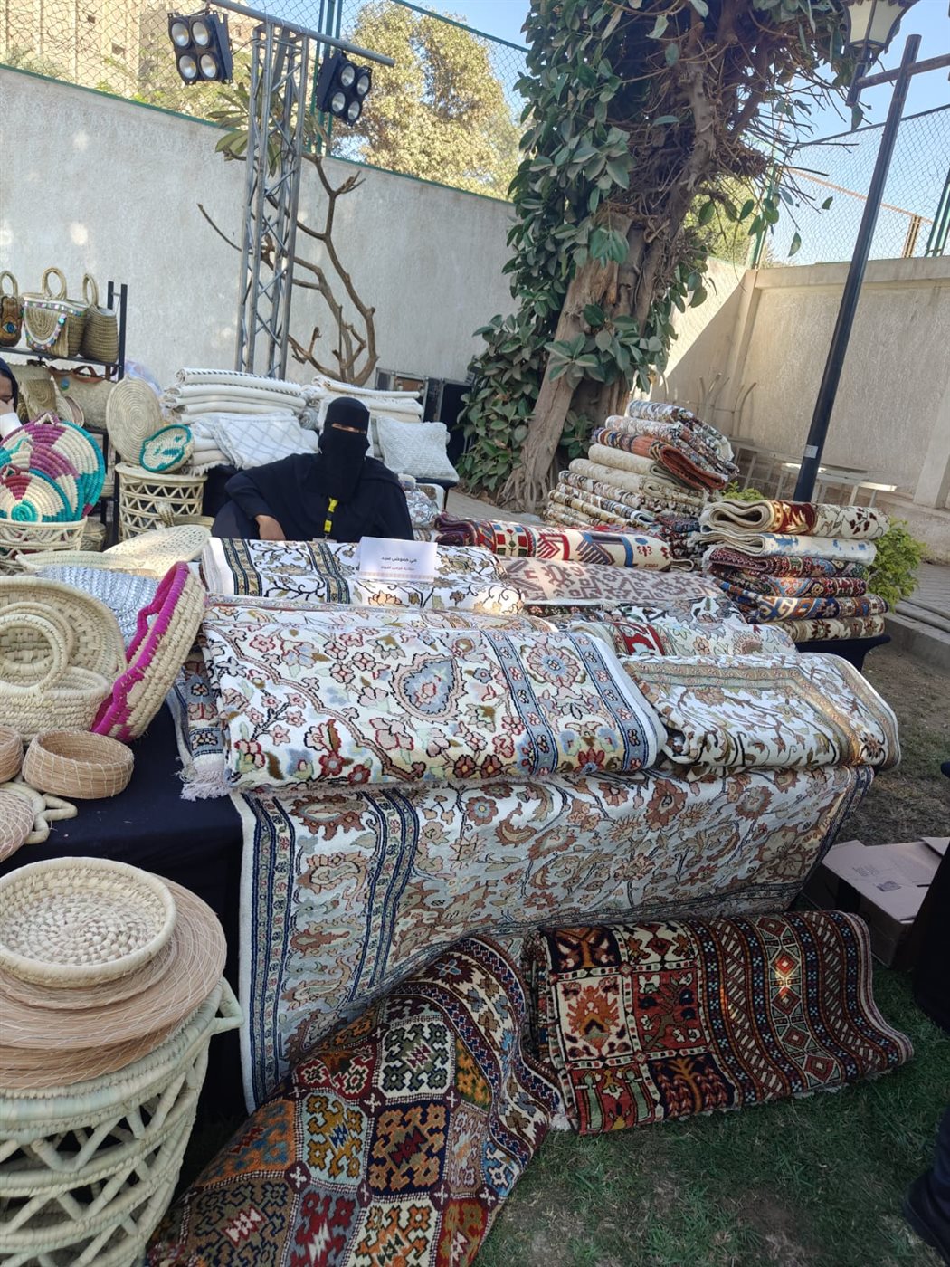 مشاركة أيادى مصر بالفيوم في معرض وزارة الخارجية للحرف اليدوية والتراثية