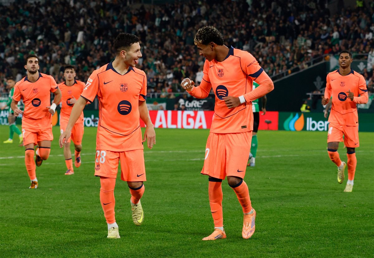 نتيجة وأهداف وملخص مباراة برشلونة وريال بيتيس