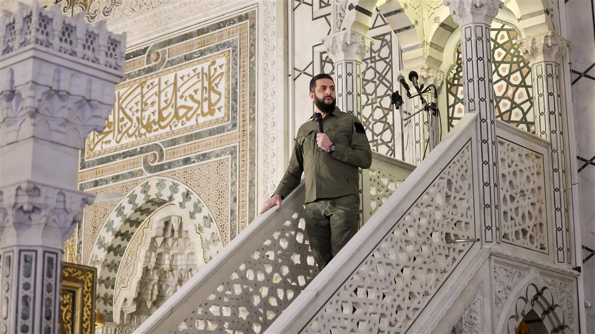 <strong>الشرع يلقي كلمة التحرير من المسجد الأموي</strong>