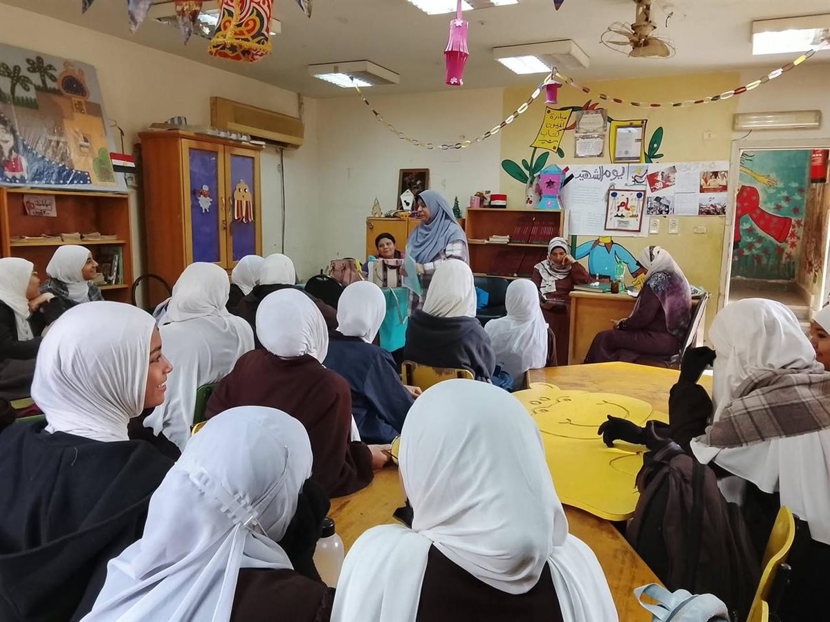 مكتبة الفيوم العامة تنظم يومًا ثقافيًا وترفيهيًا احتفالًا باليوم الدولي للمتطوعين