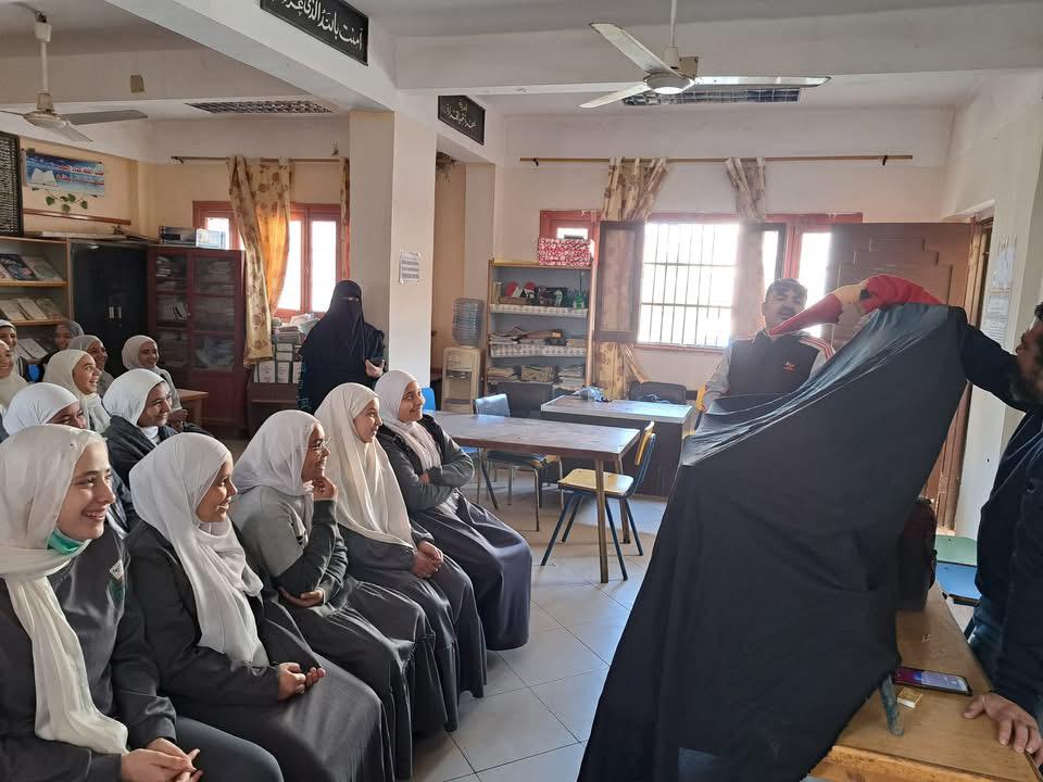 مكتبة الفيوم العامة تنظم يومًا ثقافيًا وترفيهيًا احتفالًا باليوم الدولي للمتطوعين