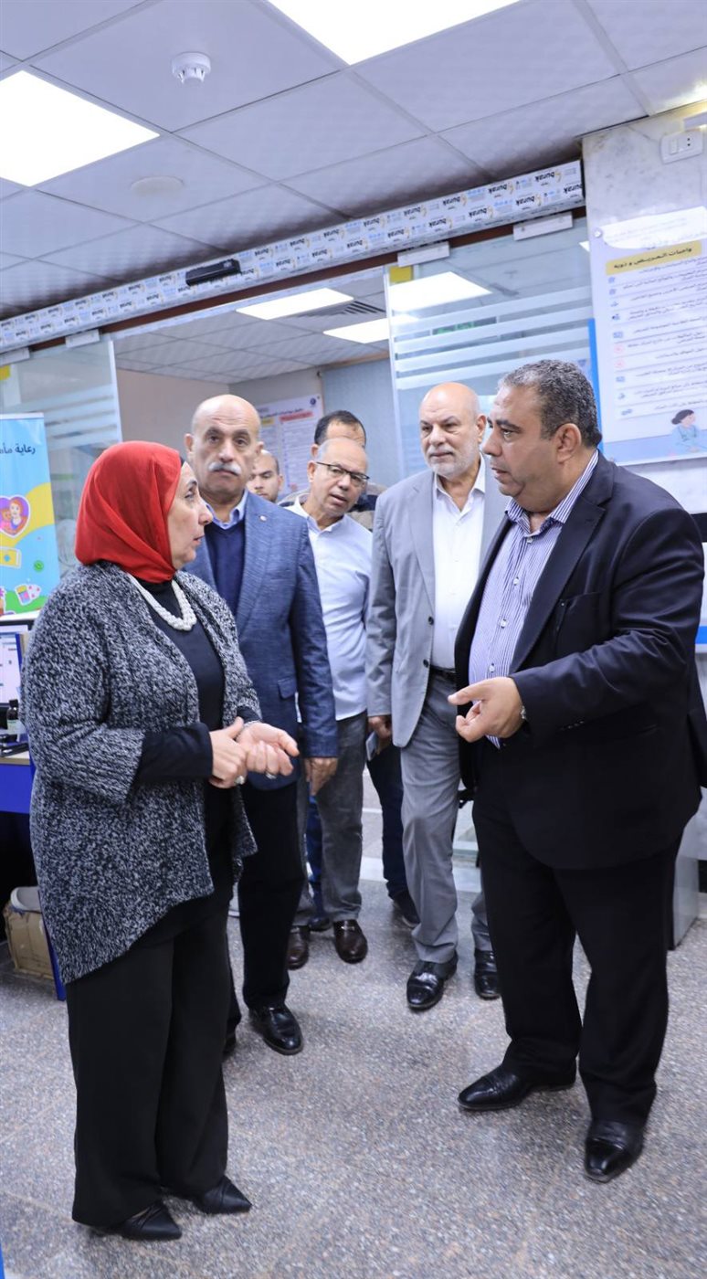 الصفتي وأيوب يتفقدان مركز أورام الفيوم لبحث احتياجاته وسبل دعم الخدمات المقدمة للمرضى