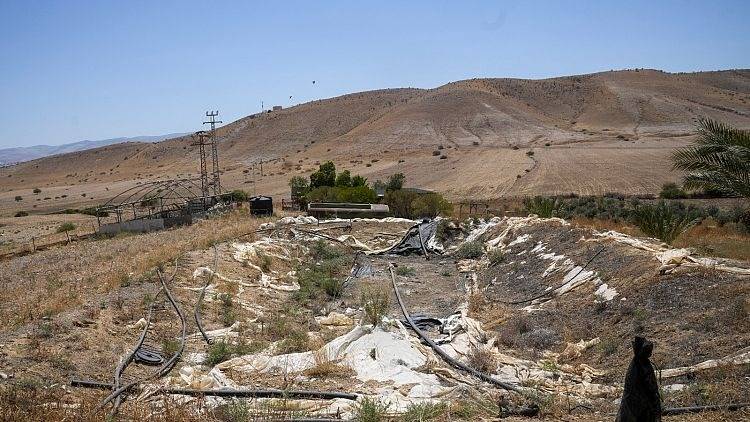 <strong>إسرائيل توقف توريد المياه للأردن</strong>