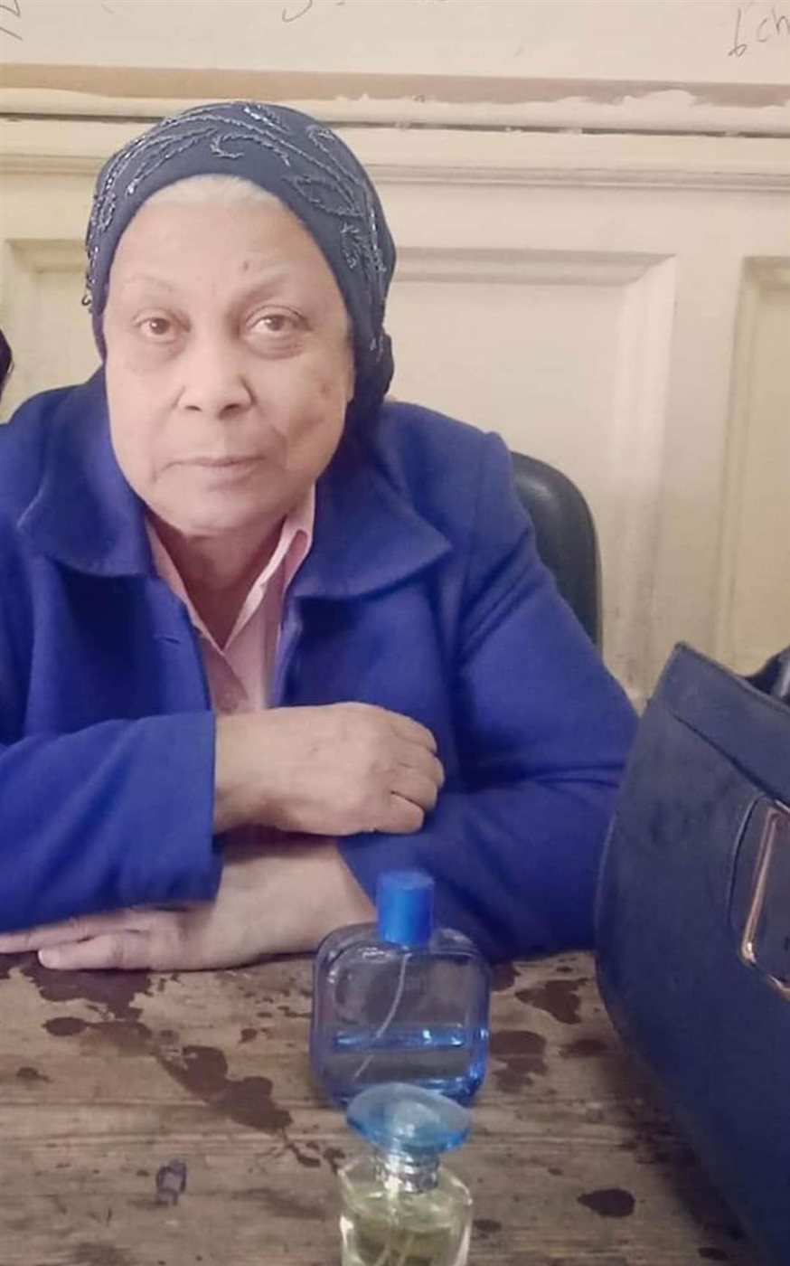 الدكتورة منى صادق