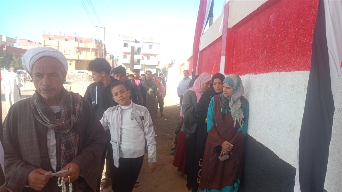 إقبال ملحوظ لكبار السن على لجان انتخابات مجلس النواب بالدائرة الثالثة بالفيوم