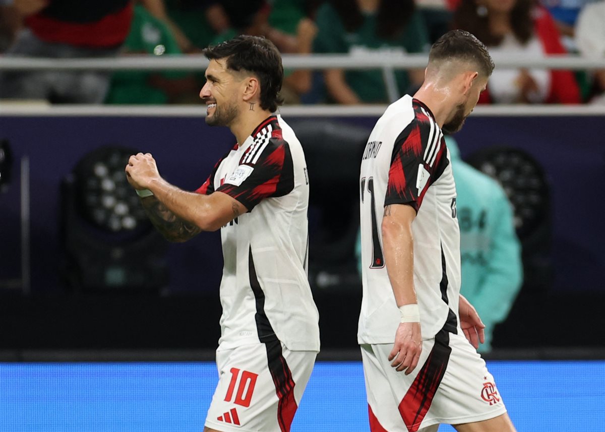 نتيجة وأهداف مباراة فلامنجو وكروز أزول