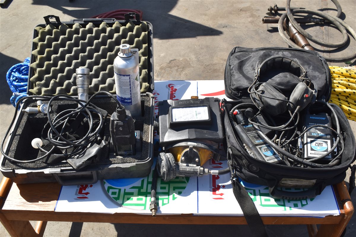 تجهيزات دقيقة لضمان سلامة غطاسي المجاري