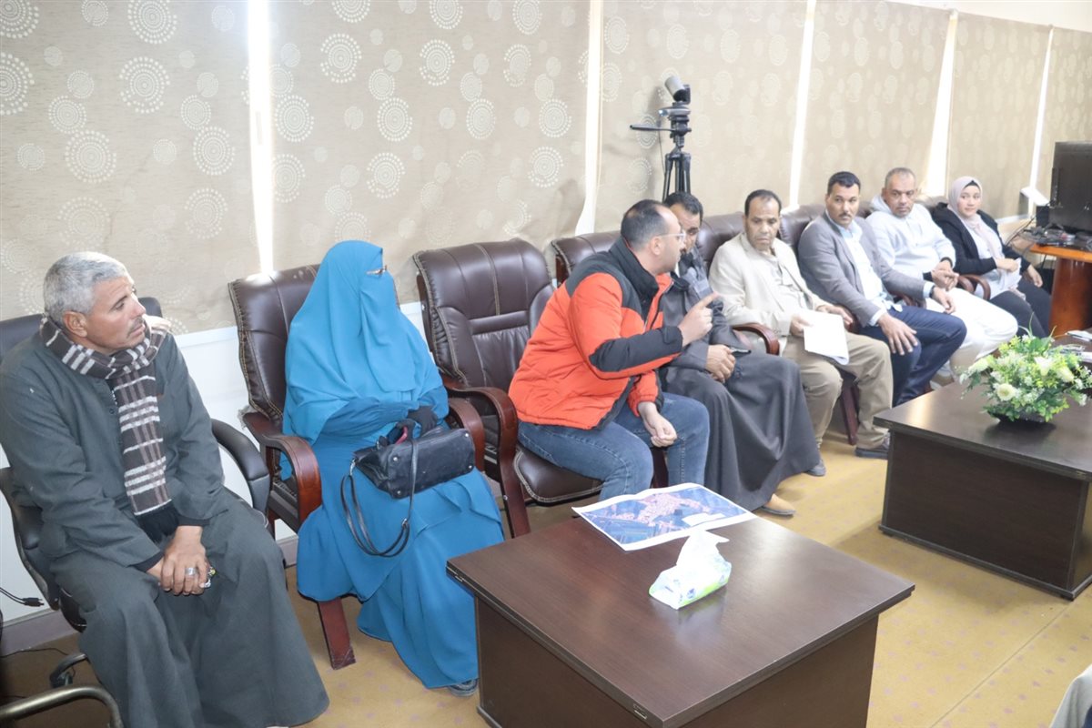 مياه الفيوم” تعقد اجتماعًا موسعًا بمقاولي مشروعات الصرف الصحي ضمن مبادرة “حياة كريمة” لمراجعة الأعمال و تسريع نهو التنفيذ