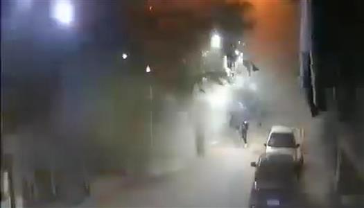 <strong>اللحظات الأولى لانفجار ماسورة غاز وانهيار عقار بإمبابة</strong>