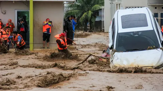 <strong>فيضانات إندونيسيا</strong>