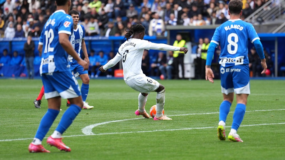 <strong>موعد مباراة ريال مدريد وألافيس</strong>