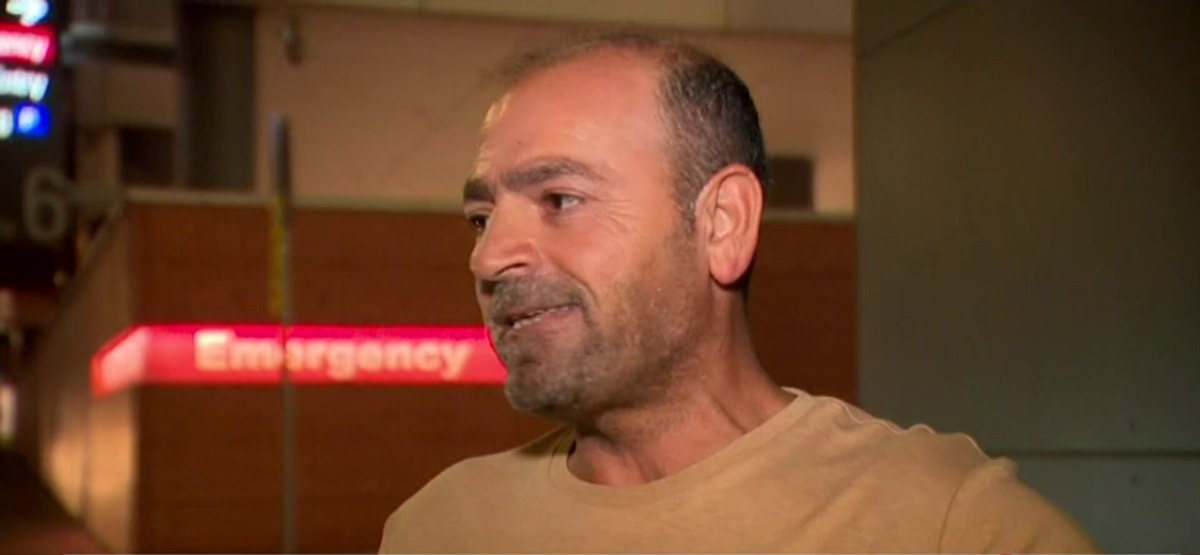 مصطفى ابن عم أحمد