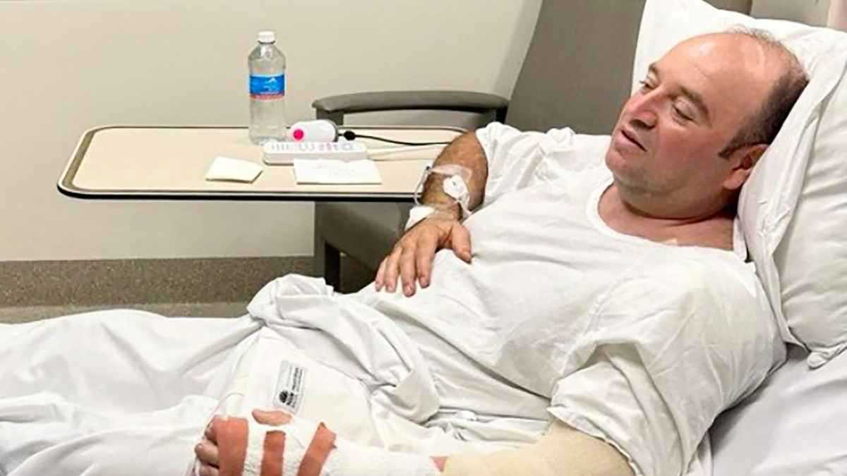 <strong>أحمد الأحمد</strong>