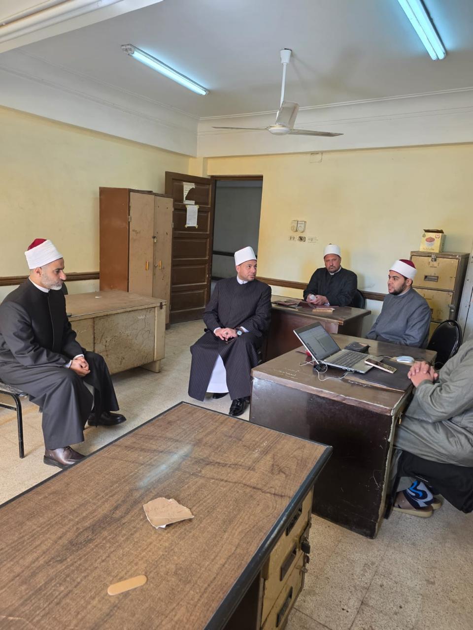 رئيس القطاع الديني أثناء الجولة