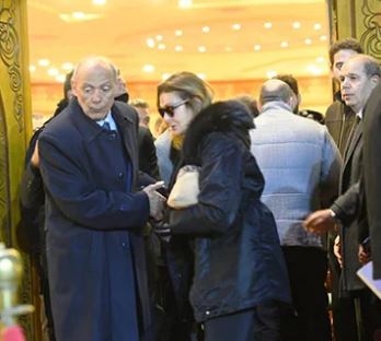 يسرا في عزاء شقيقة عادل إمام