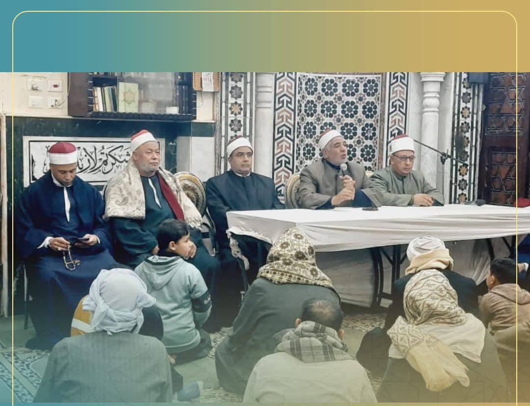أوقاف الفيوم تعقد مجلس البردة للإمام البوصيري في أجواء إيمانية وروحانية