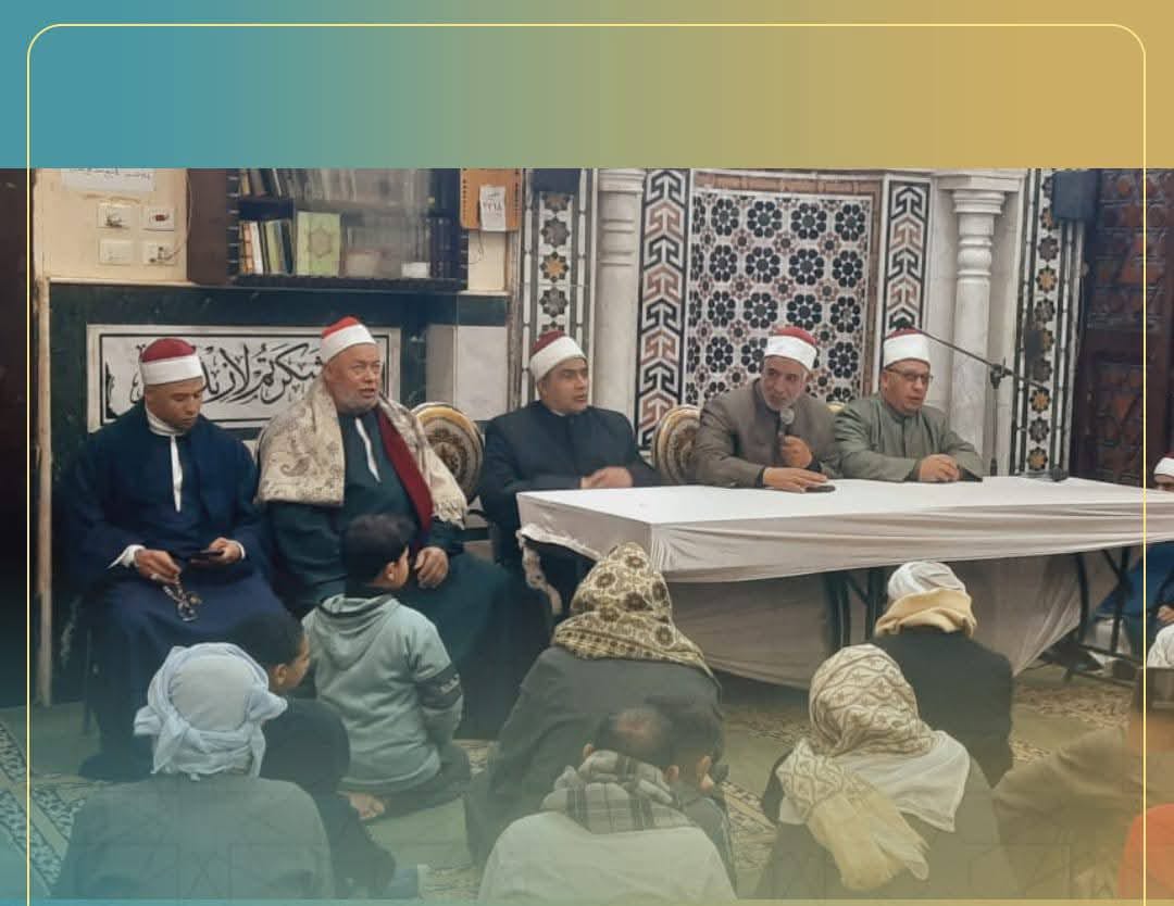 أوقاف الفيوم تعقد مجلس البردة للإمام البوصيري في أجواء إيمانية وروحانية