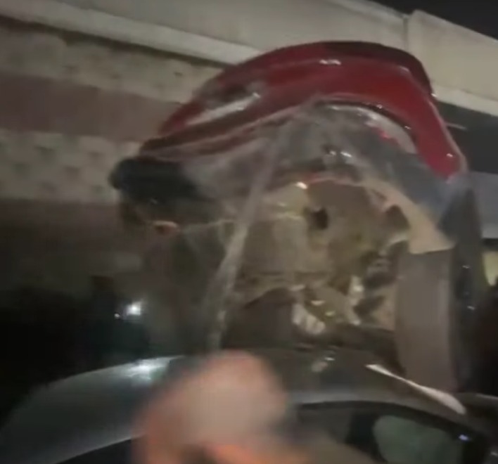 الحادث