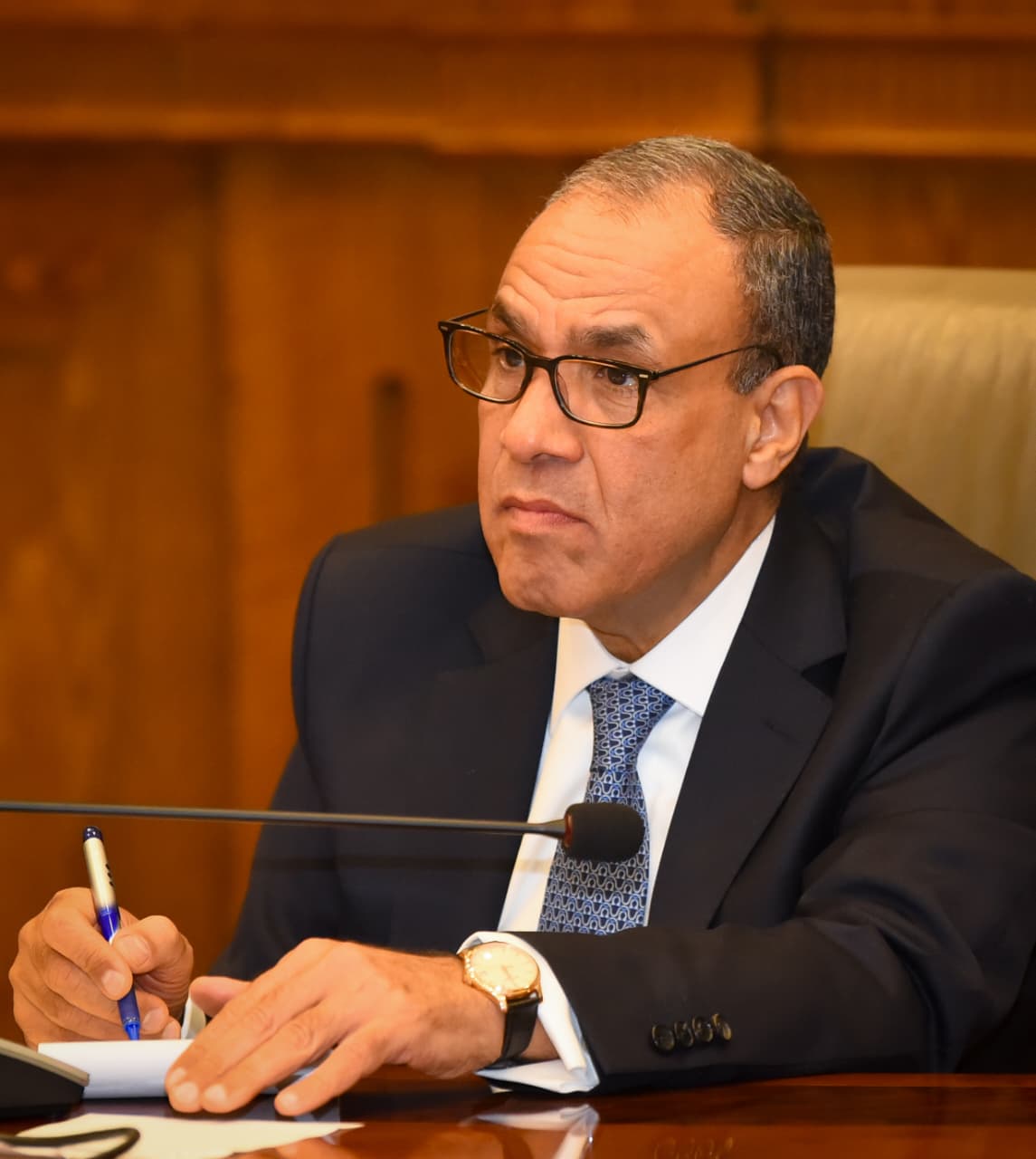 <strong>وزير الخارجية يجتمع مع أعضاء بمجلس الشيوخ</strong>