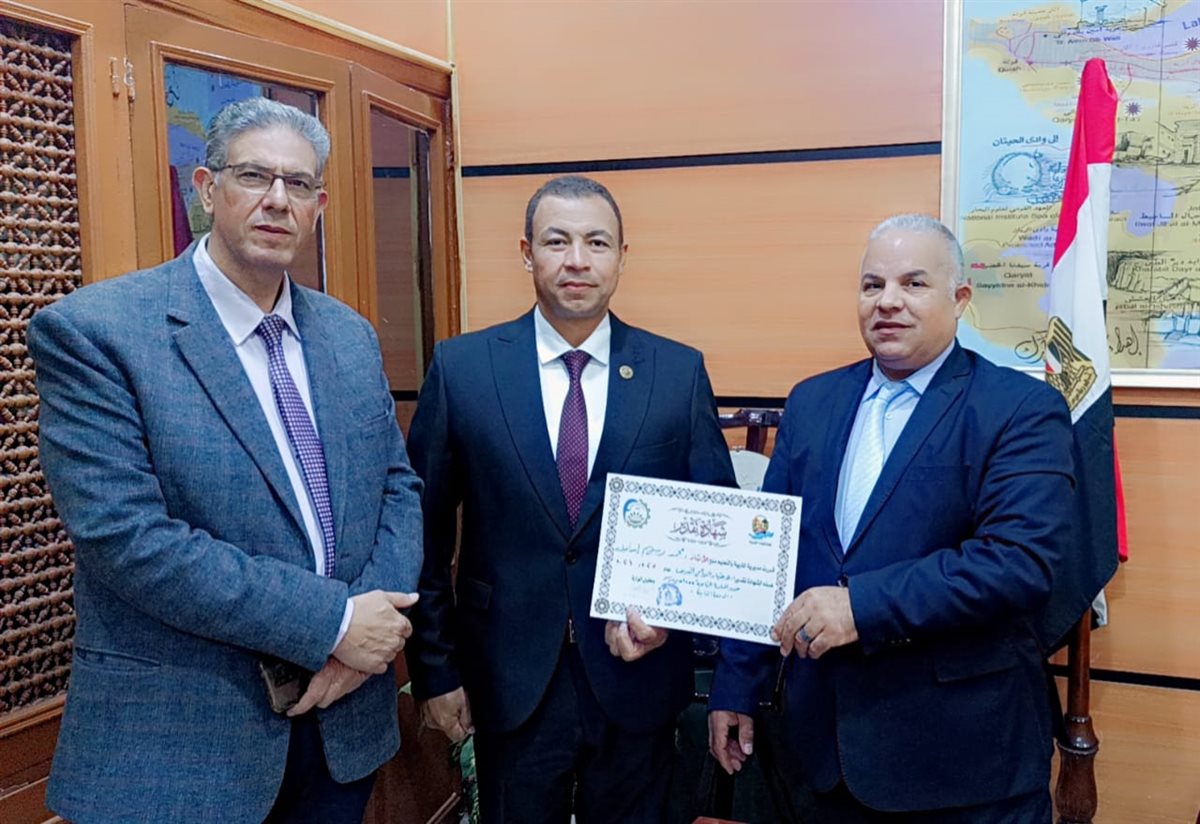 قبيصي يكرم شباب المبادرة الرئاسية 