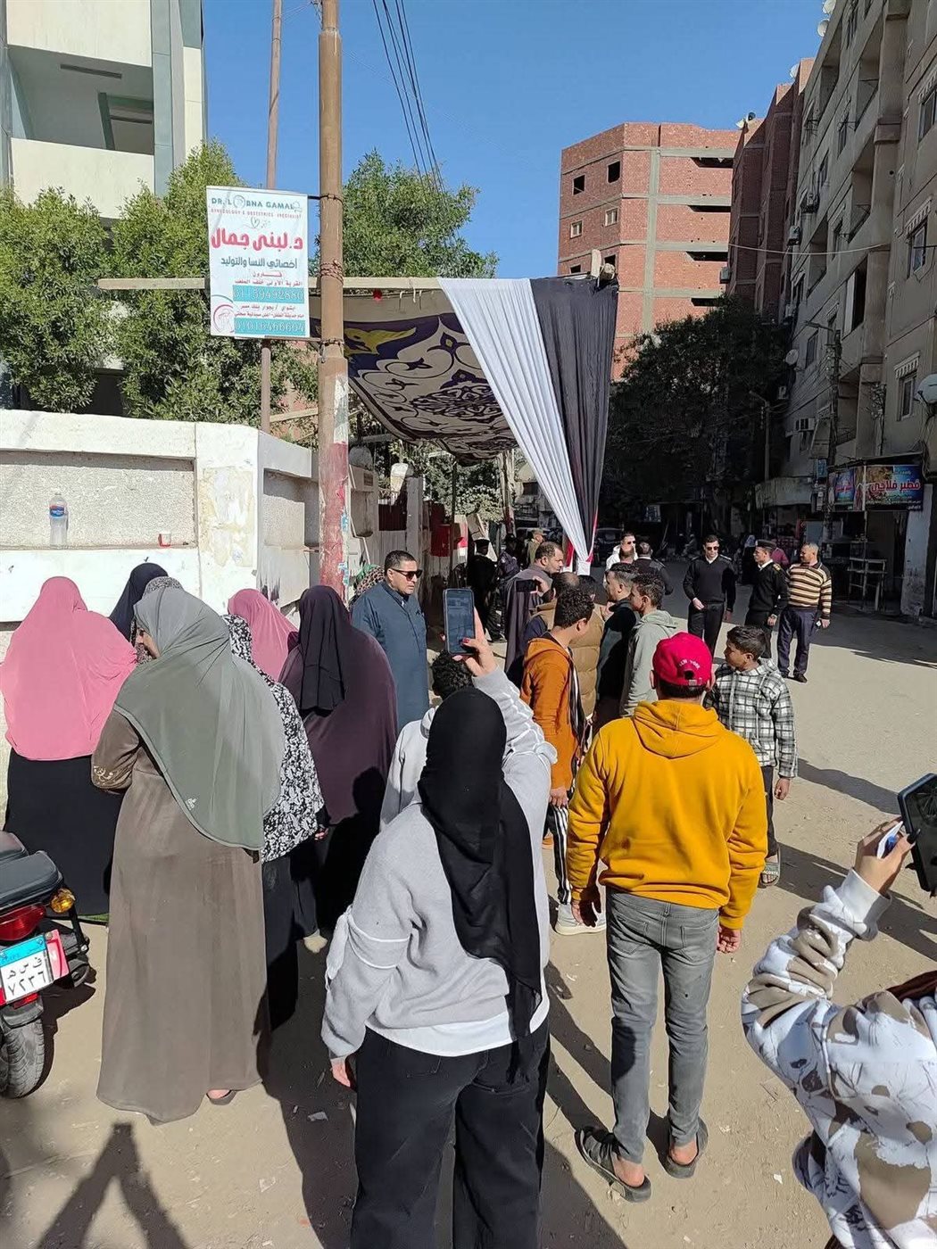 تواصل إقبال الناخبين في اليوم الثاني لجولة الإعادة بالدائرة الرابعة في الفيوم