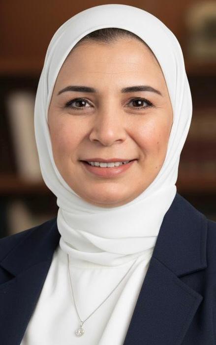 الكاتبة الصحفية هند فتحي