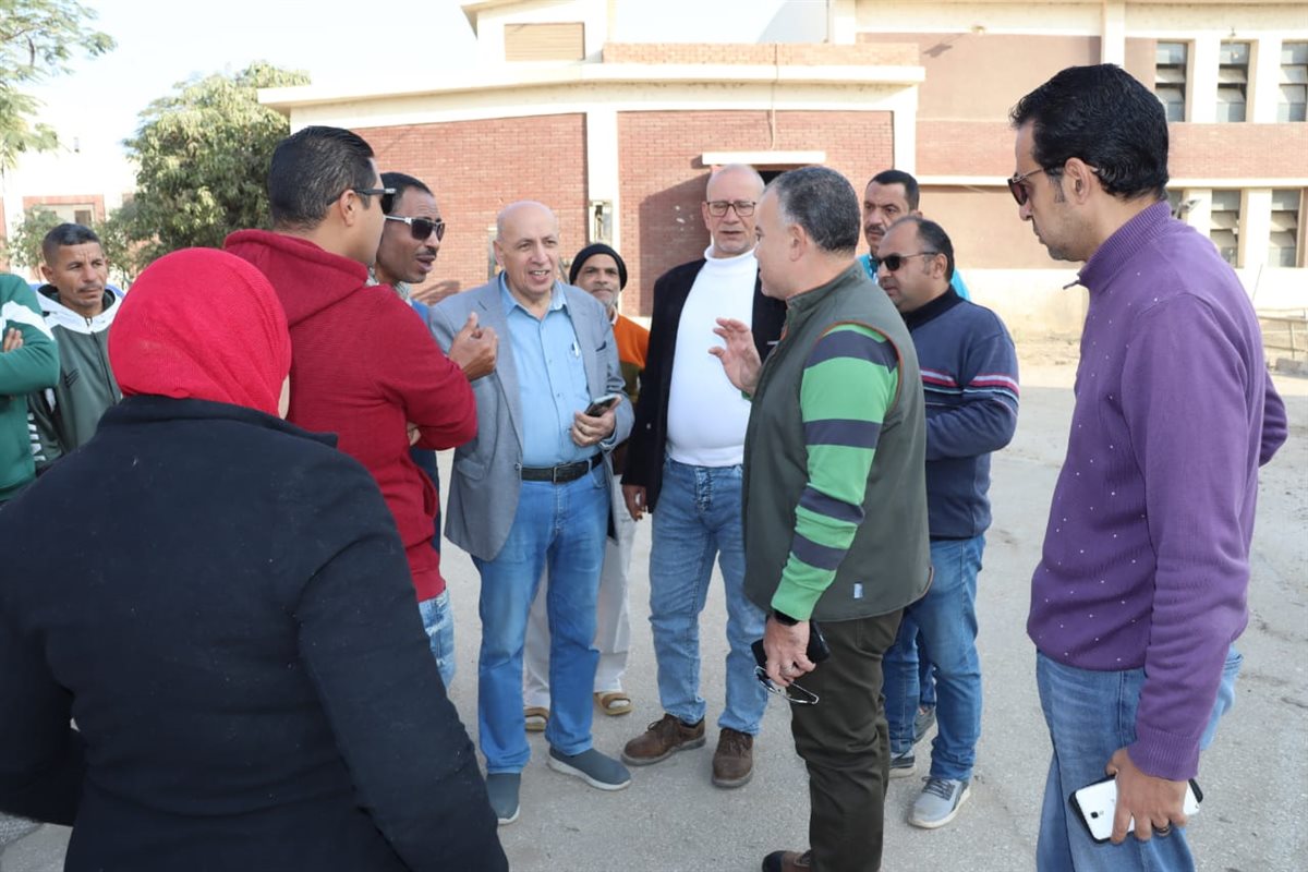 رئيس مياه الفيوم يتابع أعمال صيانة خط طرد بمحطة مياه العزب القديمة وأعمال إنشاء المبنى الإداري بمدينة الفيوم