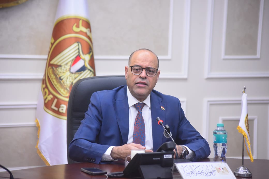 وزير العمل