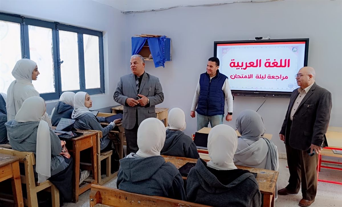 قبيصي: يتابع مدرسة الفيوم الثانوية للبنات ويشيد بانضباط وانتظام العملية التعليمية بالمدرسة