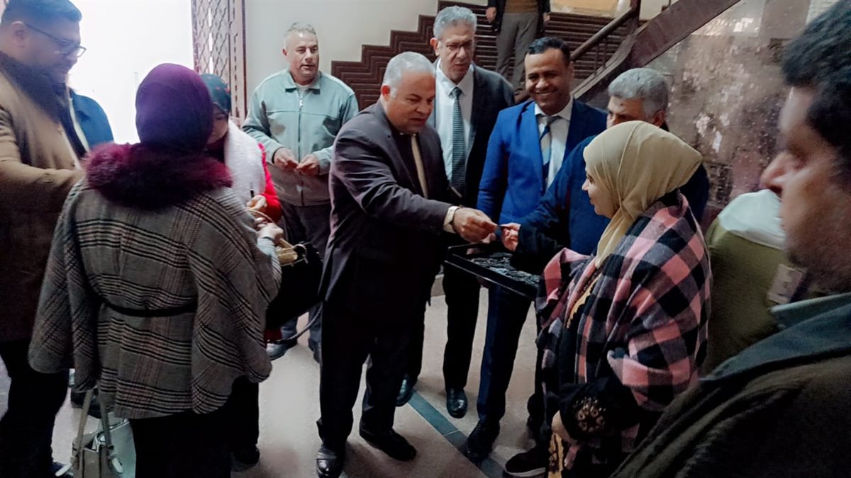 مدير تعليم الفيوم وحدة التواصل ودعم المعلمين تصنع بهجة العام الجديد 2026