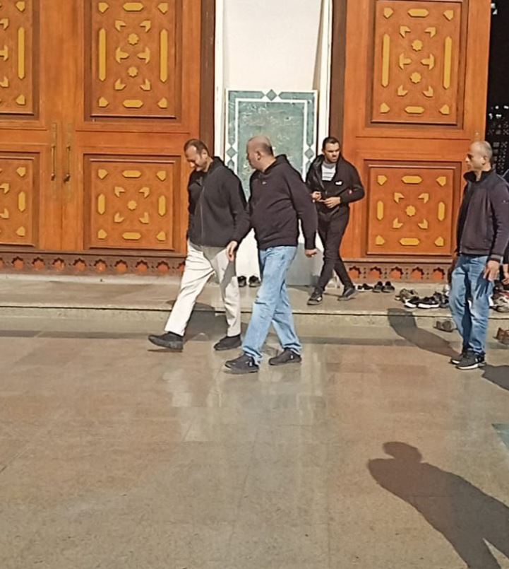 المخرج خالد دياب في جنازة حماته