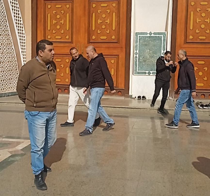 المخرج خالد دياب في جنازة حماته