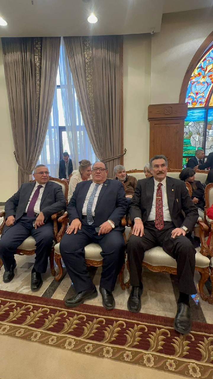 &nbsp;رئيس حزب الوفد، و رئيس لجنة الدفاع والأمن القومى بالحزب