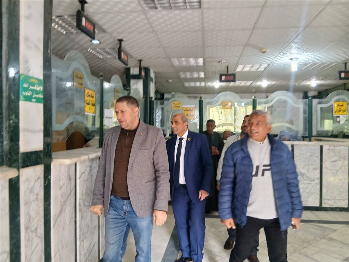 السكرتير العام لمحافظة الفيوم يعقد لقاء خدمة المواطنين بمركز طامية