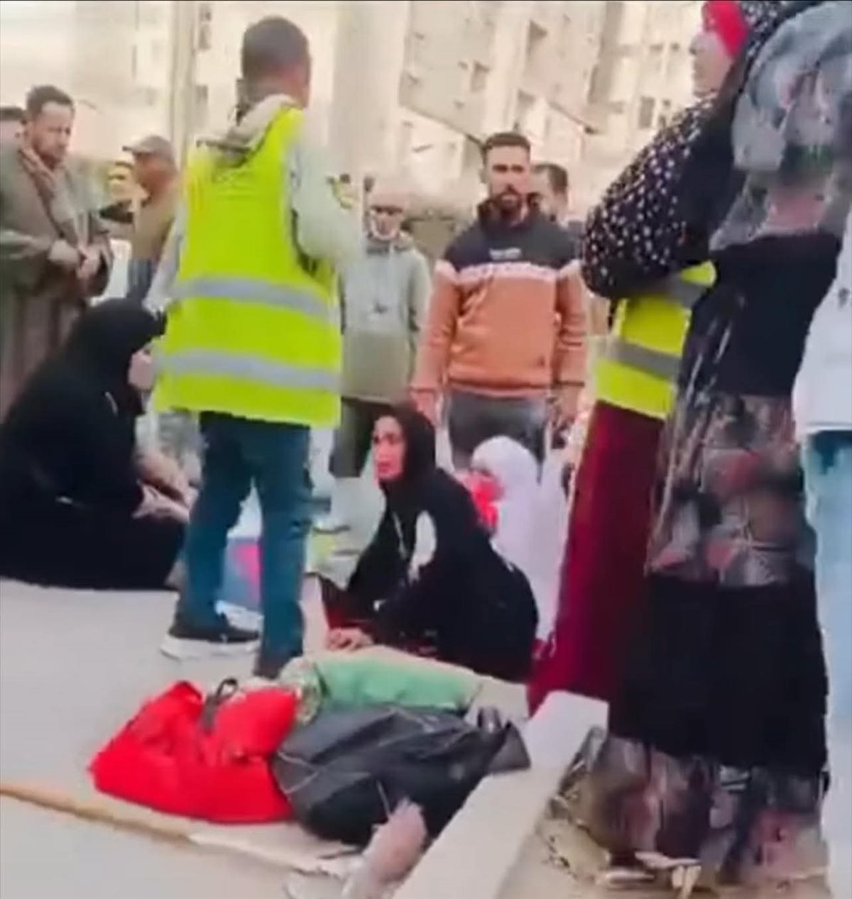 فاجعة على طريق 6 أكتوبر..طيش طفل يقود سيارة ينهي حياة سيدتين ويغرق بني صالح في الحزن