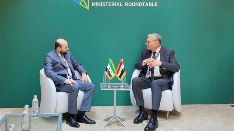<strong>وزير البترول المصري ونظيره السوري</strong>