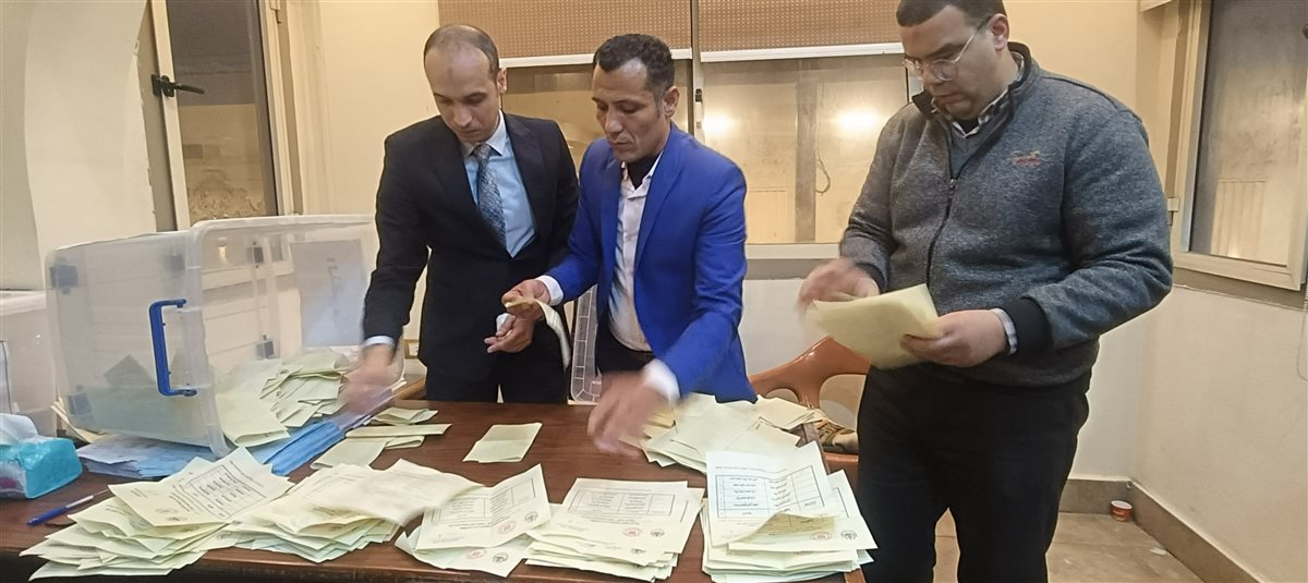 بدء فرز الأصوات فى أنتخابات نقابة المحاميين بالفيوم على مقعد النقيب والأعضاء الفرعيين&nbsp;