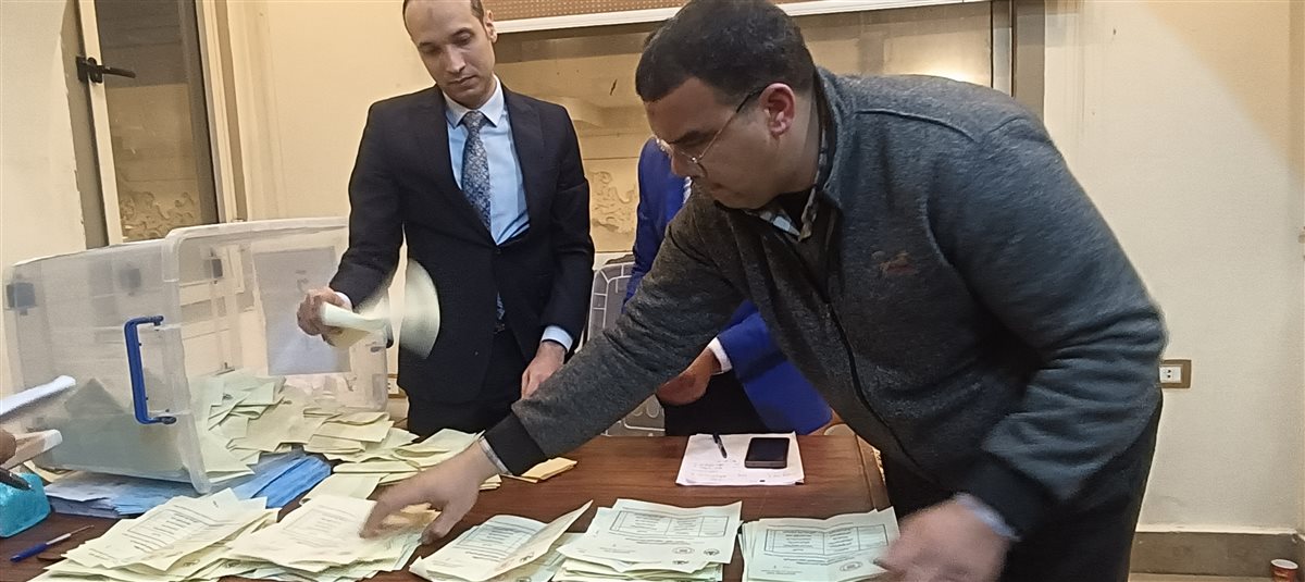 بدء فرز الأصوات فى أنتخابات نقابة المحاميين بالفيوم على مقعد النقيب والأعضاء الفرعيين&nbsp;