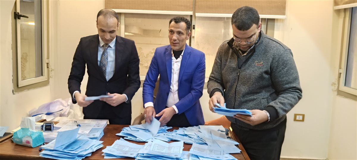 بدء فرز الأصوات فى أنتخابات نقابة المحاميين بالفيوم على مقعد النقيب والأعضاء الفرعيين&nbsp;