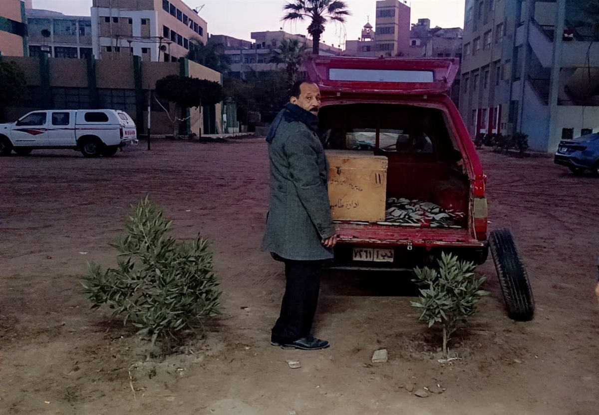 خالد قبيصي: يتابع تسليم أوراق أسئلة امتحان اللغة الإنجليزية والتربية الفنية للشهادة الإعدادية من المطبعة السرية