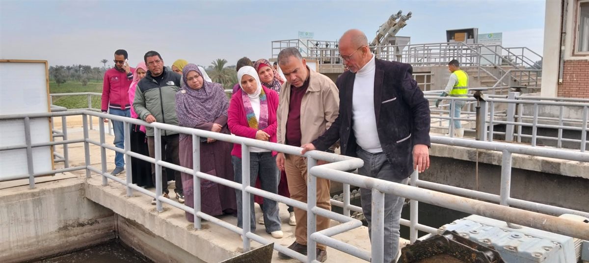 رئيس مياه الفيوم خلال جولاته المفاجئة لمعامل المحطات: ضبط الأداء ومتابعة سير العمل
