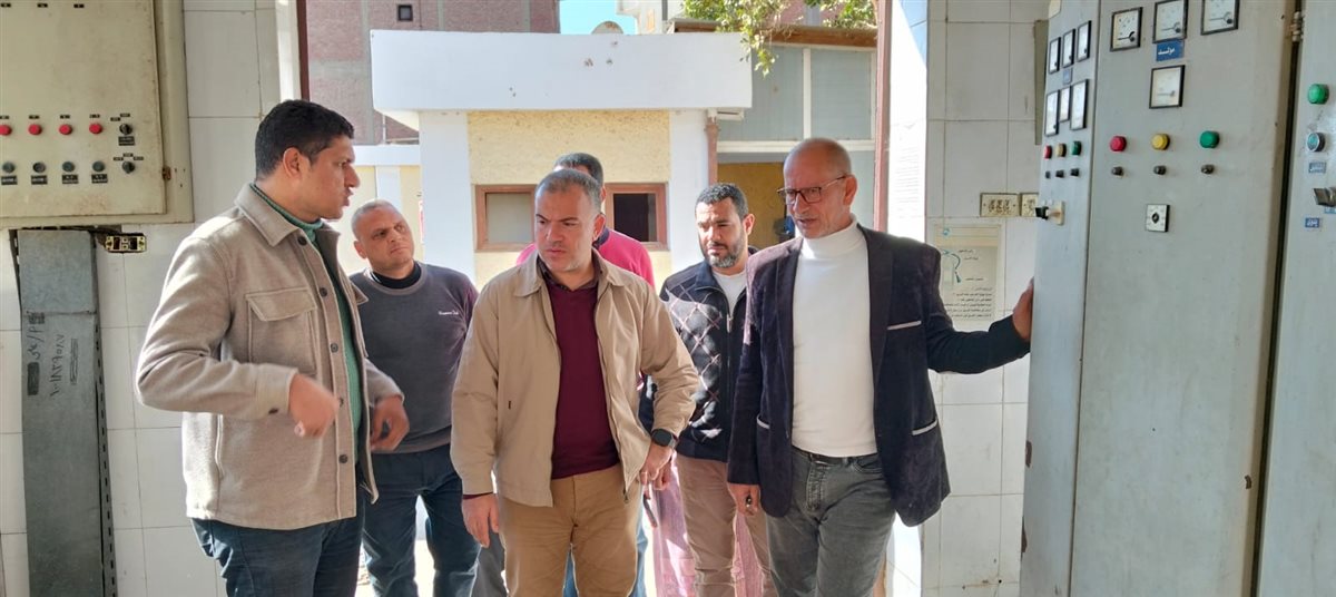 رئيس مياه الفيوم خلال جولاته المفاجئة لمعامل المحطات: ضبط الأداء ومتابعة سير العمل