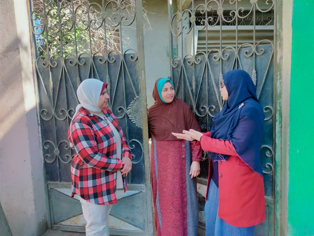 مياه الفيوم تواصل نزولها الميداني بقرى وعزب سنورس المتأثرة بالسدة الشتوية لتوعية المواطنين