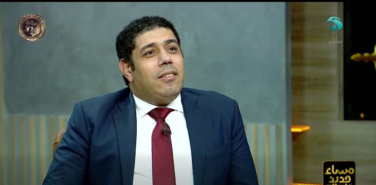 <strong>عادل زيدان</strong>
