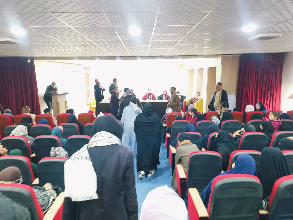 حفل لتوزيع منح مالية ل 201 أسرة ضمن الأسر الأولي بالرعاية بقري ونجوع الفيوم