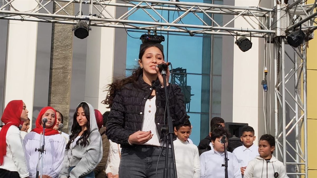 كورال الطفل لثقافة الفيوم يبدع على مسرح معرض القاهرة الدولي للكتاب ويخطف أنظار الجمهور