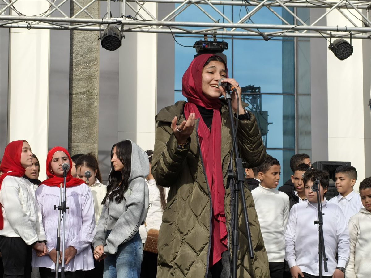 كورال الطفل لثقافة الفيوم يبدع على مسرح معرض القاهرة الدولي للكتاب ويخطف أنظار الجمهور