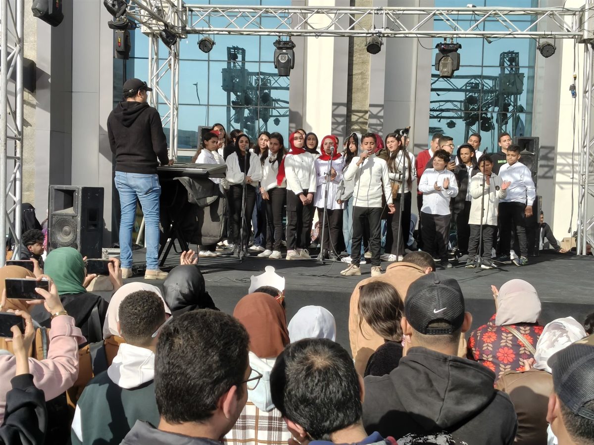 كورال الطفل لثقافة الفيوم يبدع على مسرح معرض القاهرة الدولي للكتاب ويخطف أنظار الجمهور