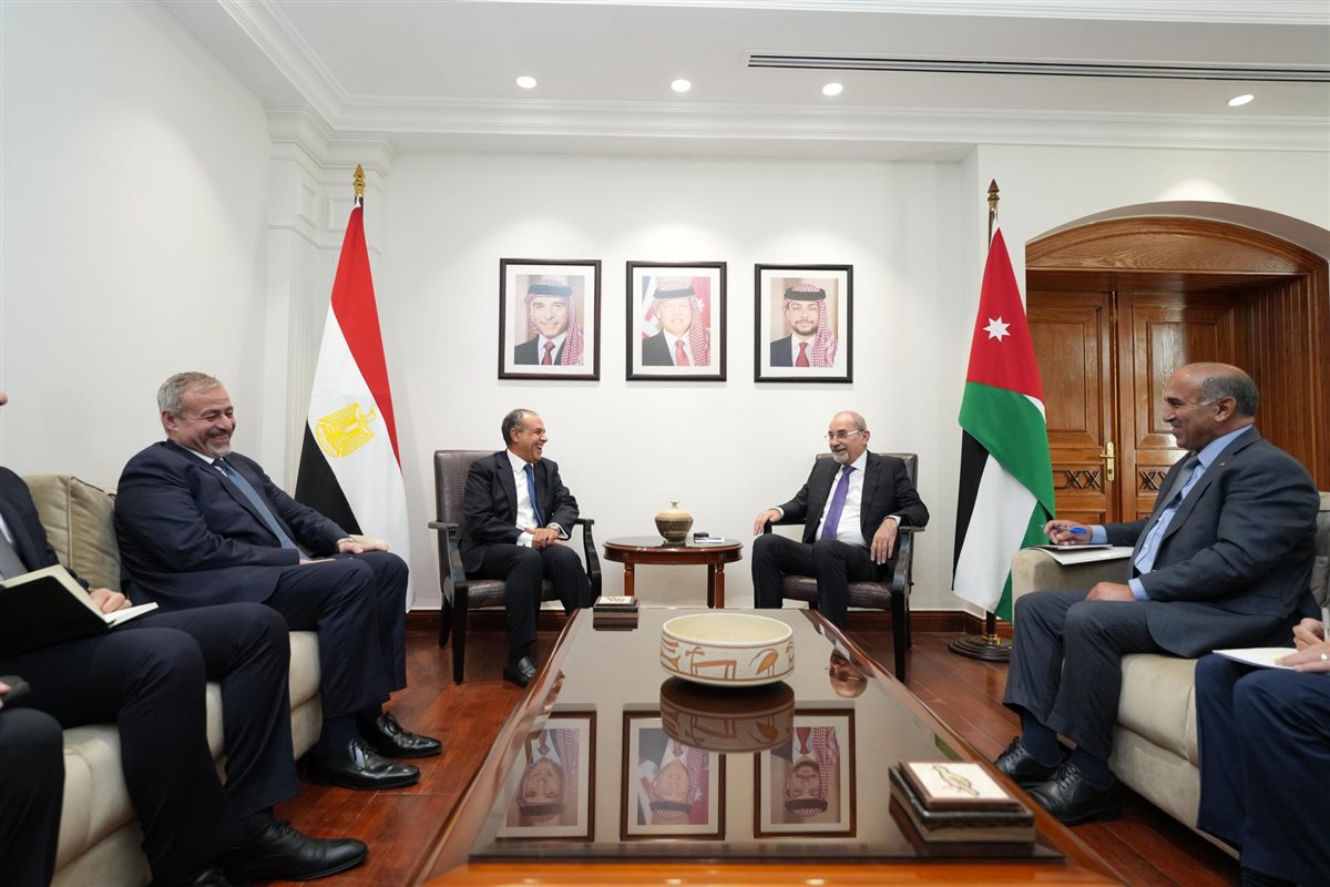 <strong>وزير الخارجية و نظيره الأردني</strong>
