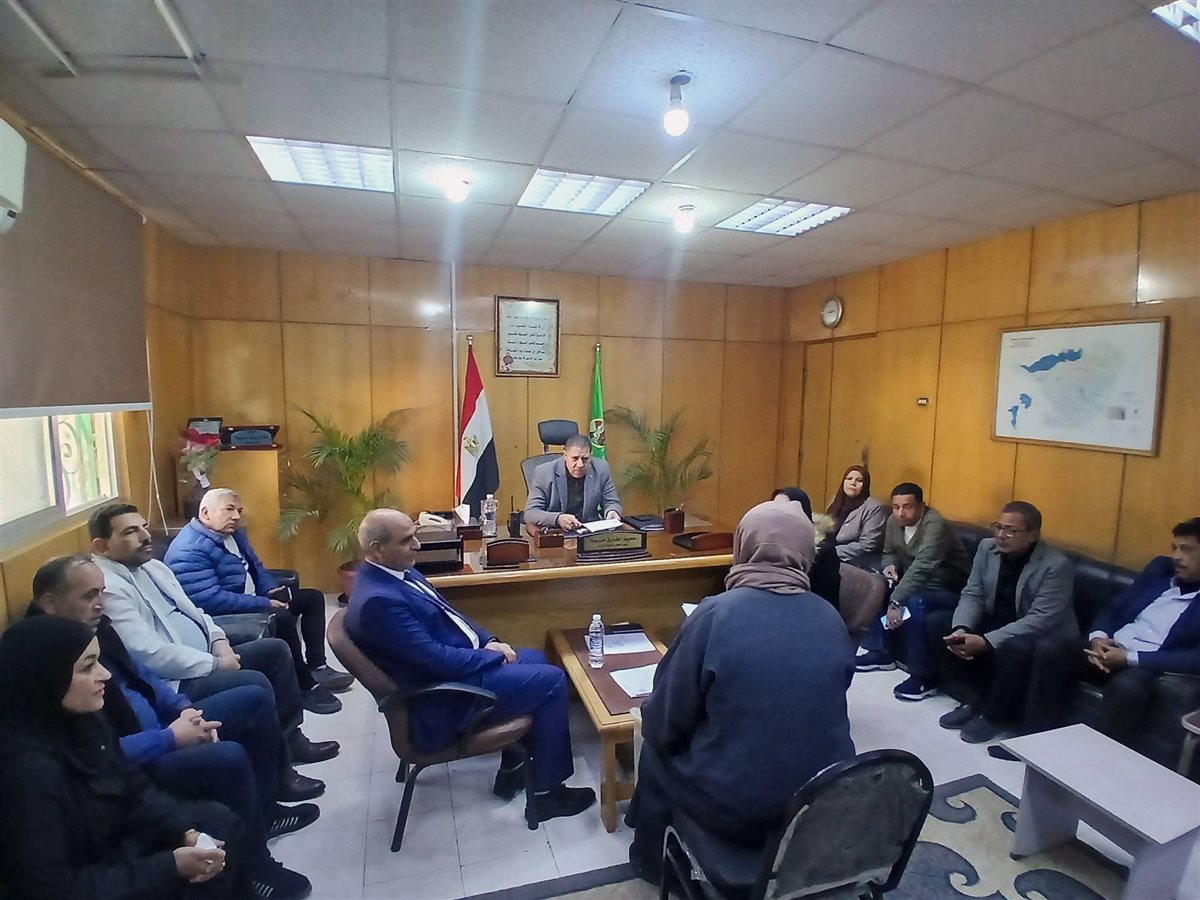 بحث 140 شكوى وطلب بلقاءات لخدمة المواطنين بقرى ومراكز الفيوم
